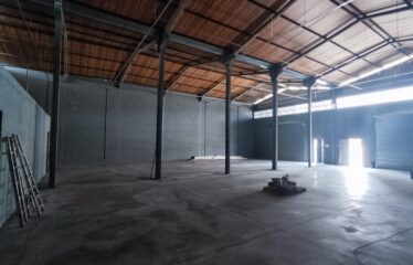 GALPÃO 300M² QS 603 SAMAMBAIA